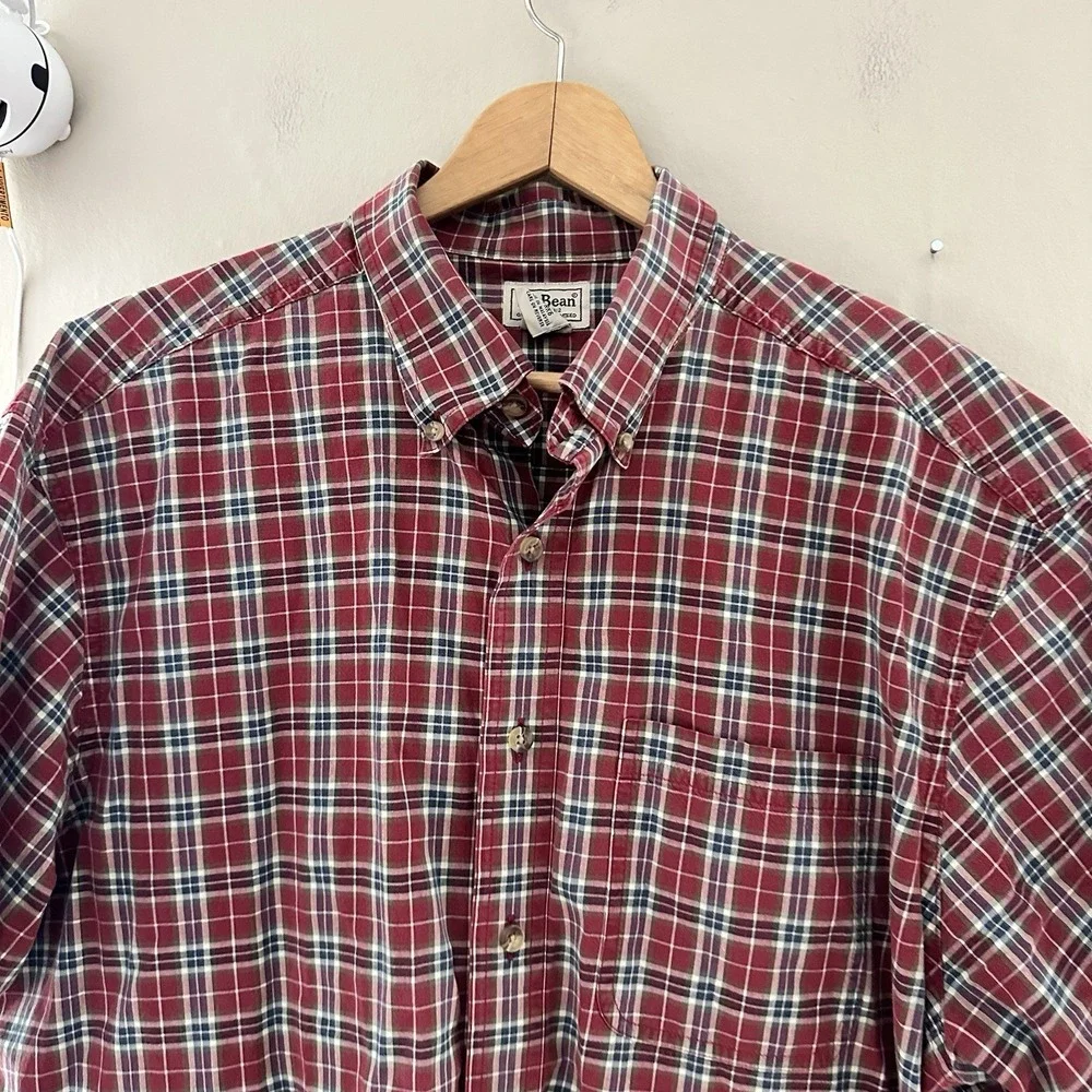 LL Bean Mens Button Down Camp Shirt Size L Red Plaid Cotton Short Sleeve Outdoor